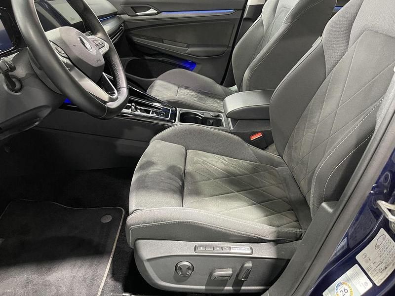 Gebraucht VW Golf VIII Style 150 PS (110 kW) 2022 Blau Limousine