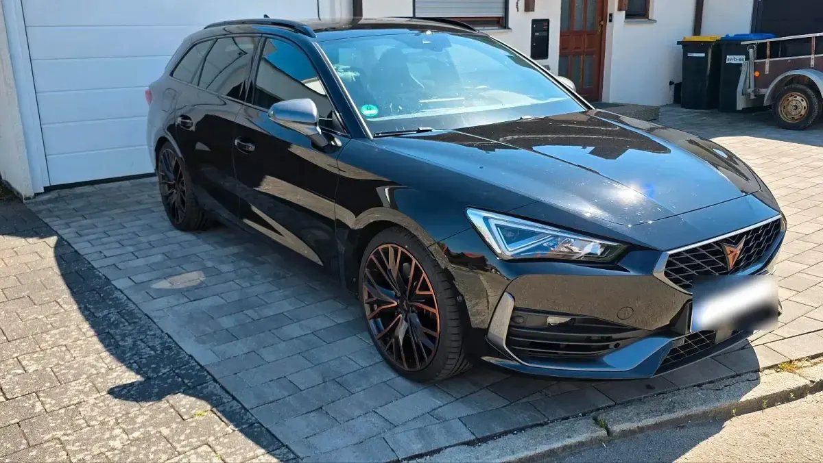 Usado Cupra Leon 310 CV (228 kW) 2022 Negro Familiar