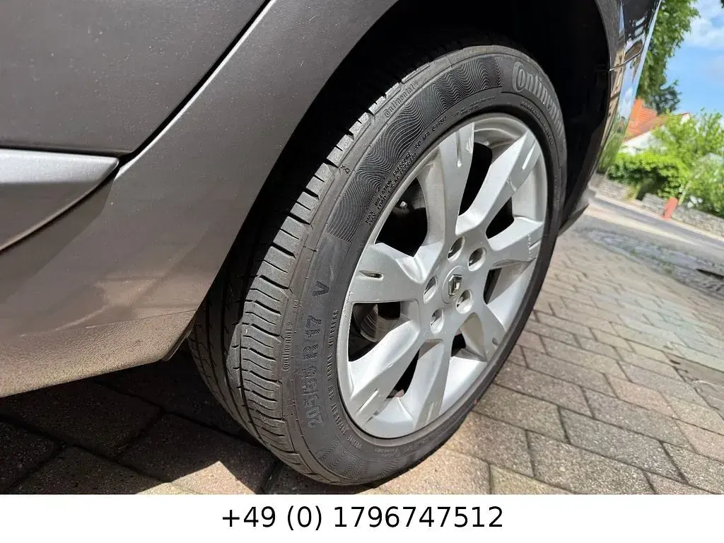 Gebraucht Renault Fluence Dynamique 110 PS (80 kW) 2010 Limousine