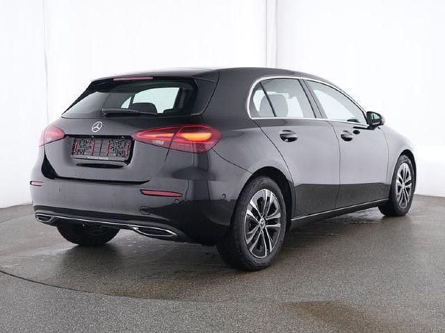 Gebraucht 2024 Mercedes A180 Progressive | 28.490 € (Fairer Preis) - Bild 1/4