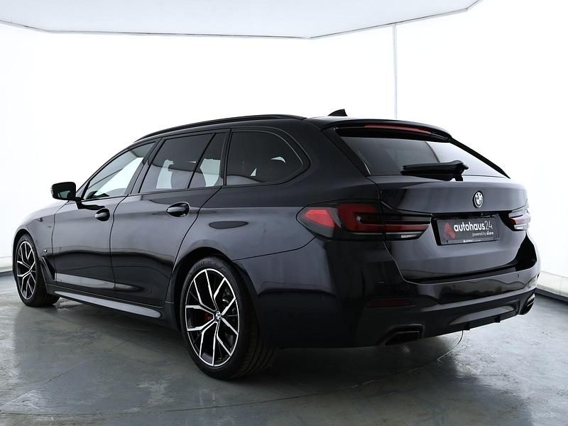 Gebraucht BMW 530 M Sport 286 PS (210 kW) 2022 Schwarz Kombi