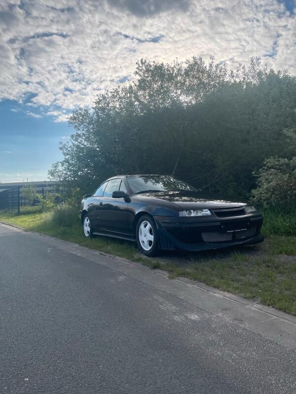 Schwarz Gebraucht 1990 Opel Calibra Coupé | 3.800 € - Bild 1/4