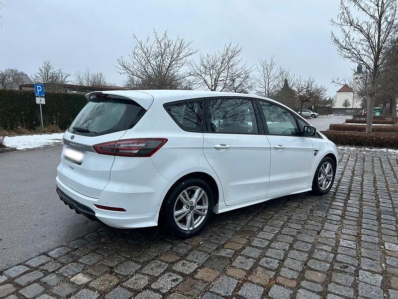 Gebraucht Ford S-MAX ST-Line 160 PS (117 kW) 2018 Weiß Van / Kleinbus