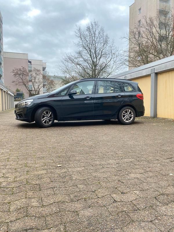 Gebraucht BMW 216 116 PS (85 kW) 2016 Schwarz Kombi