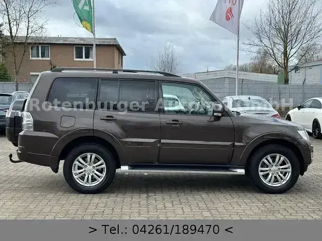 Gebraucht Mitsubishi Pajero Edition 190 PS (139 kW) 2018 Deep brown SUV