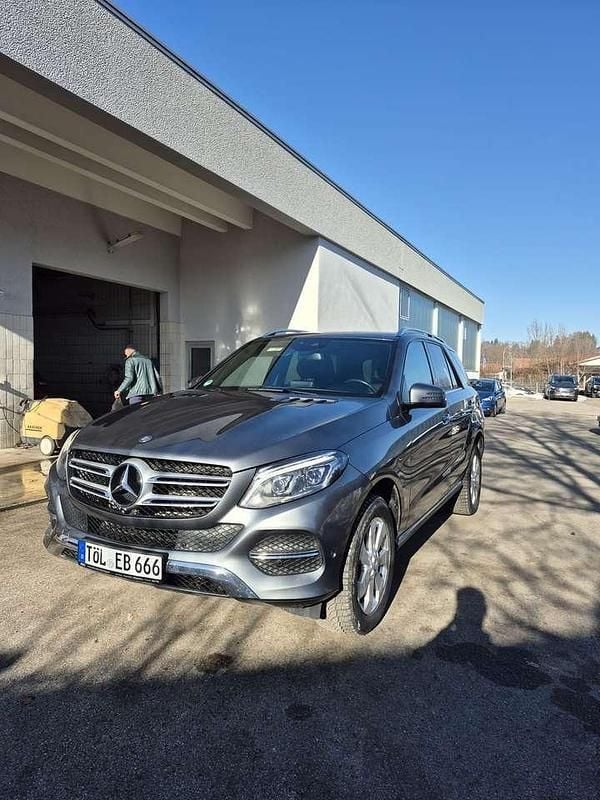 Gebraucht Mercedes GLE350 258 PS (189 kW) 2016 SUV