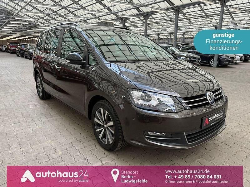 Schwarz Gebraucht 2020 VW Sharan Highline Van / Kleinbus | 28.660 € (Teuer) - Bild 1/4