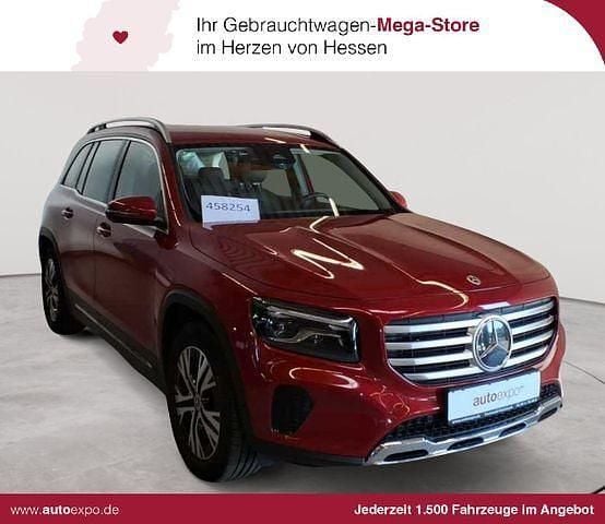 Manufaktur patagonienrot metallic Gebraucht 2024 Mercedes GLB220 Advanced SUV | 43.090 € (Guter Preis) - Bild 1/4