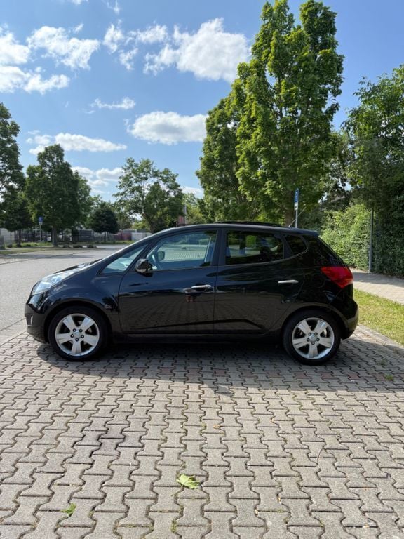 Schwarz Gebraucht 2014 Kia Venga Kleinwagen | 4.999 € (Guter Preis) - Bild 1/4