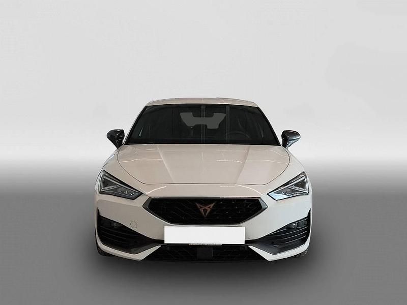 Second-hand Cupra Leon 150 CP (110 kW) 2024 Alb Berlinǎ