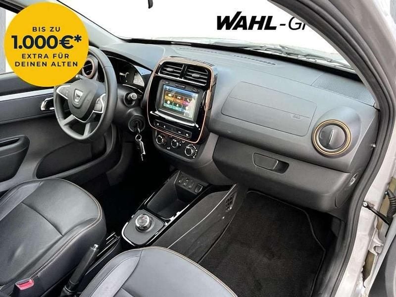 Gebraucht Dacia Spring Comfort Plus 33 kW (45 PS) 2022 Grau Kleinwagen