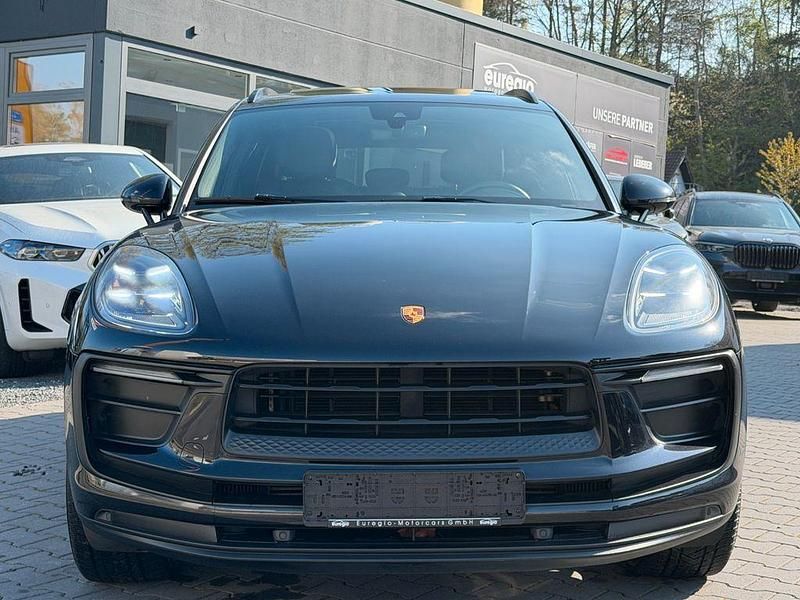 Gebraucht Porsche Macan 265 PS (194 kW) 2022 Schwarz SUV