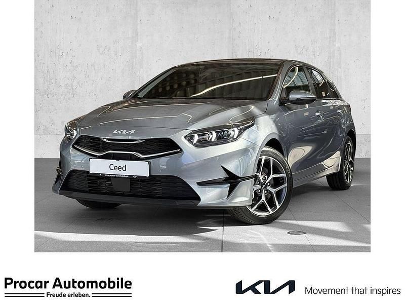 Silber Neu 2025 Kia Ceed Limousine | 25.890 € (Fairer Preis) - Bild 1/4