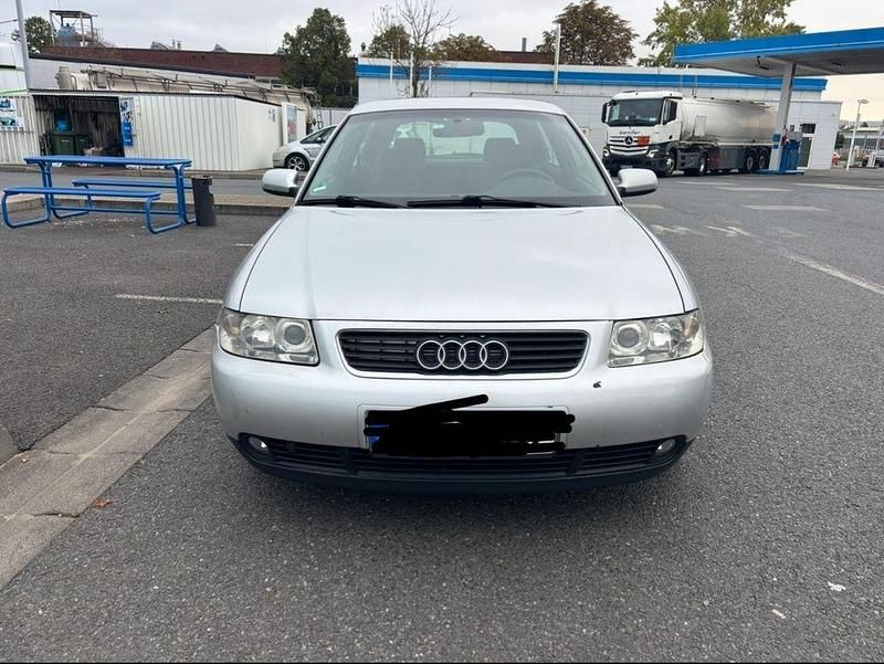 Silber Gebraucht 2001 Audi A3 Limousine | 1.550 € (Fairer Preis) - Bild 1/4