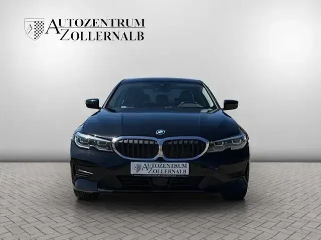 Gebraucht BMW 320e Advantage 113 PS (83 kW) 2021 Schwarz Limousine