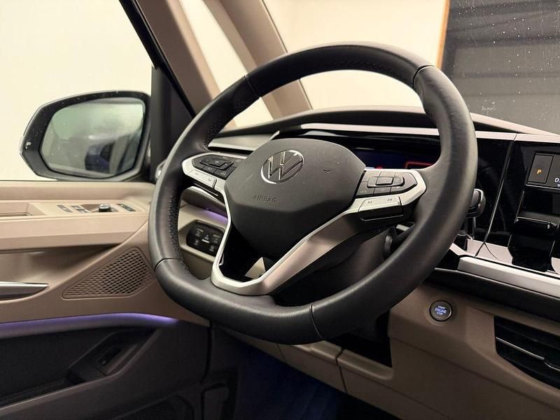 Gebraucht VW Multivan Life 177 PS (130 kW) 2025 Schwarz Van