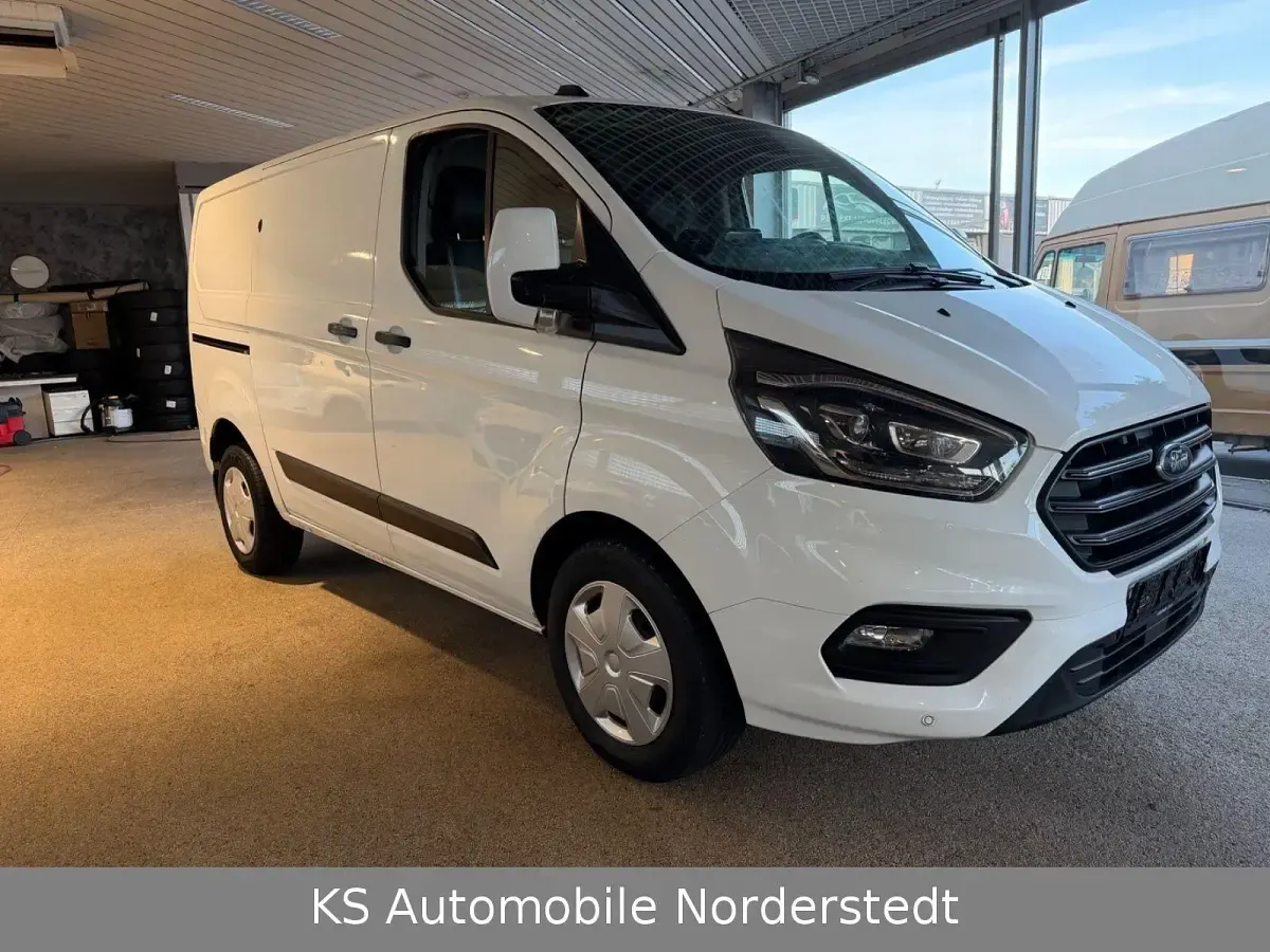 Gebraucht Ford Transit Custom Trend 131 PS (96 kW) 2020 Weiß Van / Kleinbus