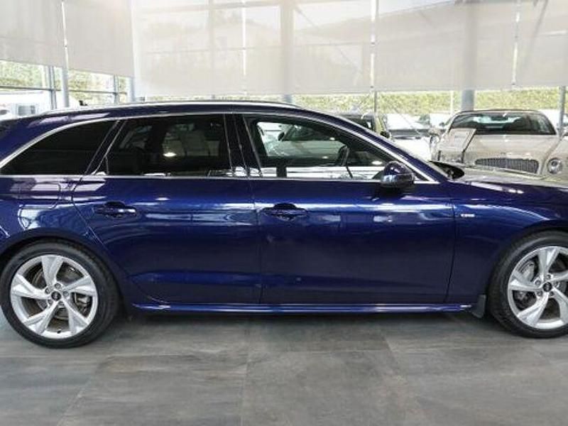 Gebraucht Audi A4 S-Line 204 PS (150 kW) 2023 Blau Kombi