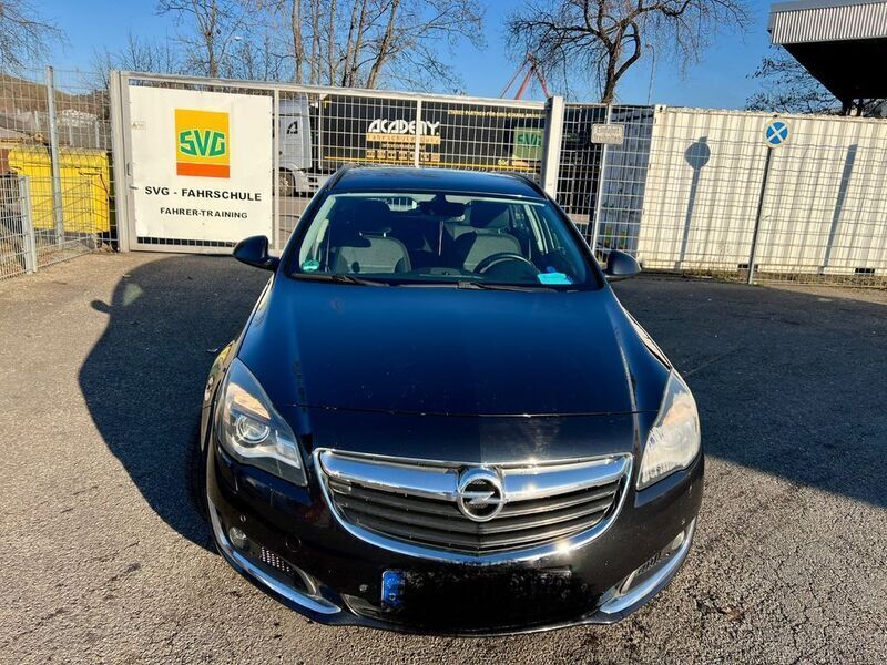 Schwarz Gebraucht 2016 Opel Insignia Kombi | 5.900 € (Guter Preis) - Bild 1/4