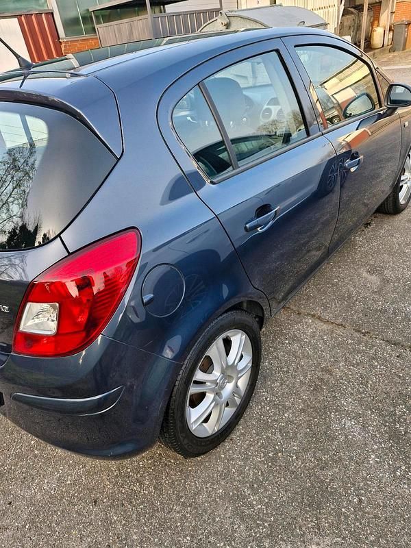 Gebraucht Opel Corsa 80 PS (58 kW) 2008 Blau Kleinwagen