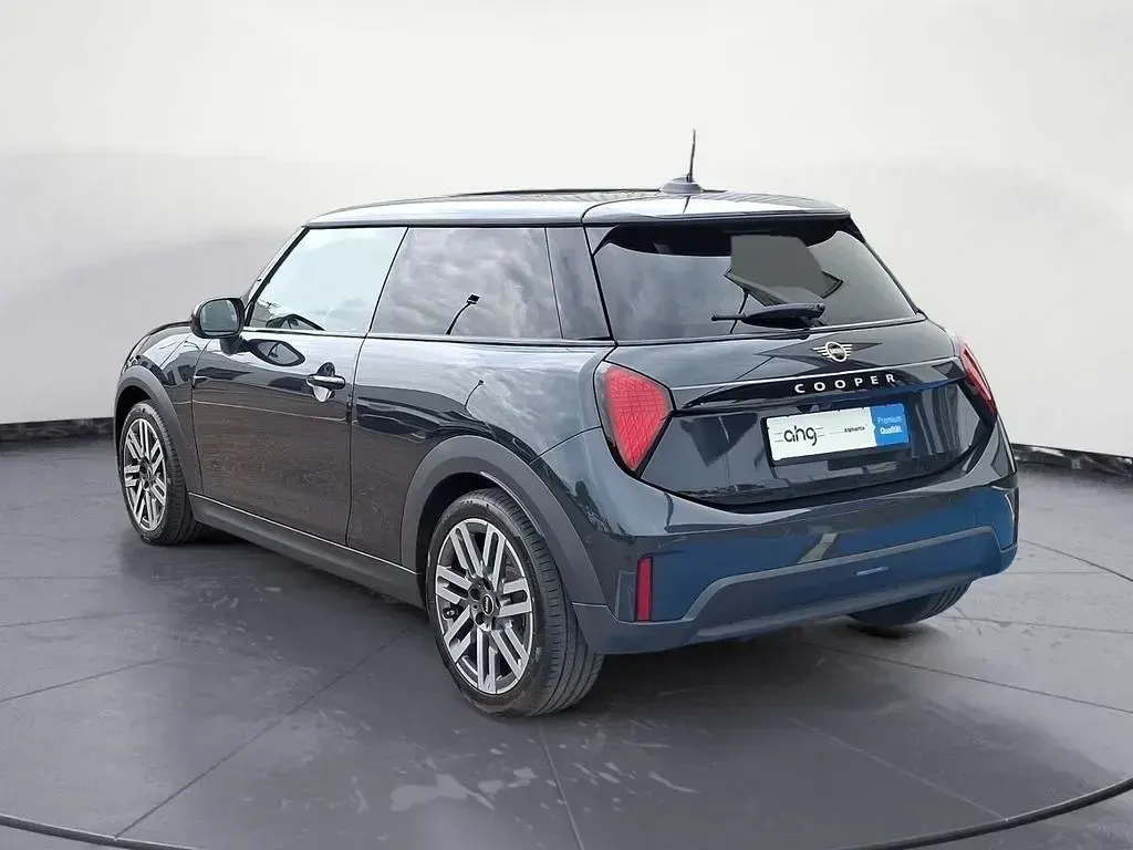 Gebraucht Mini Cooper Classic 114 kW (156 PS) 2025 Silber Kleinwagen