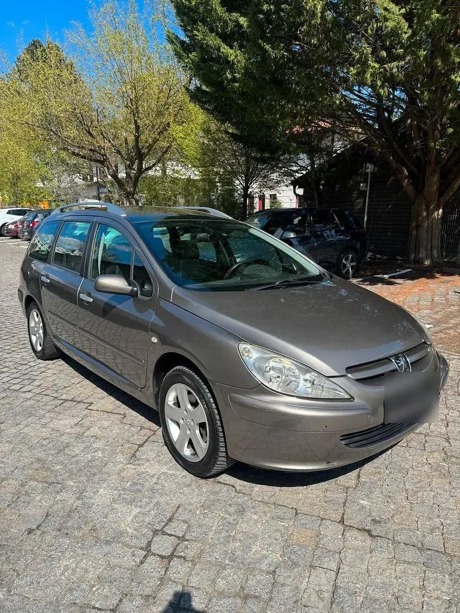 Gebraucht Peugeot 307 109 PS (80 kW) 2004 Limousine