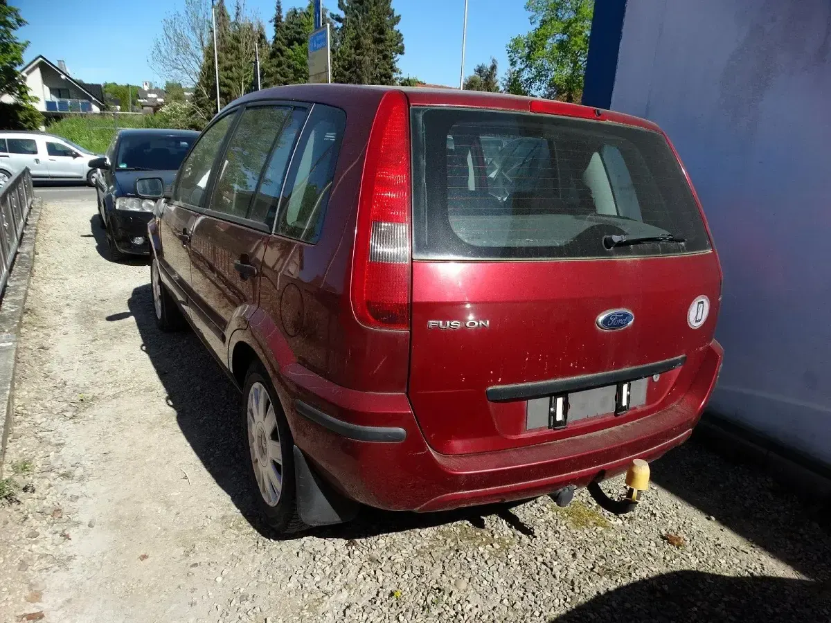 Gebraucht Ford Fusion 80 PS (58 kW) 2003 Rot Kleinwagen