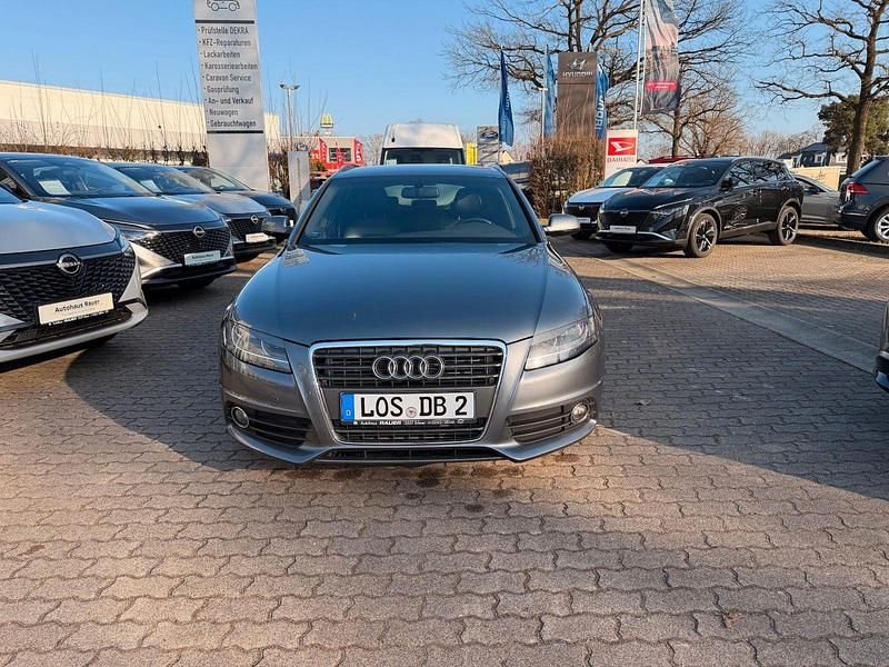 Gebraucht Audi A4 S-Line 179 PS (131 kW) 2012 Grau Kombi