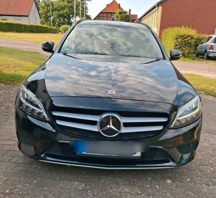 Schwarz Gebraucht 2019 Mercedes C220 Kombi | 17.900 € (Superpreis) - Bild 1/4