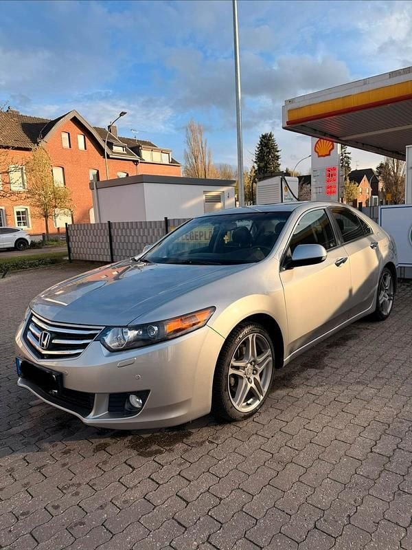 Gebraucht Honda Accord Executive 156 PS (114 kW) 2008 Silber Limousine