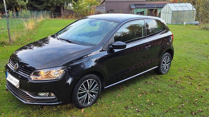 Schwarz Gebraucht 2016 VW Polo Allstar Kleinwagen | 9.550 € (Fairer Preis) - Bild 1/4