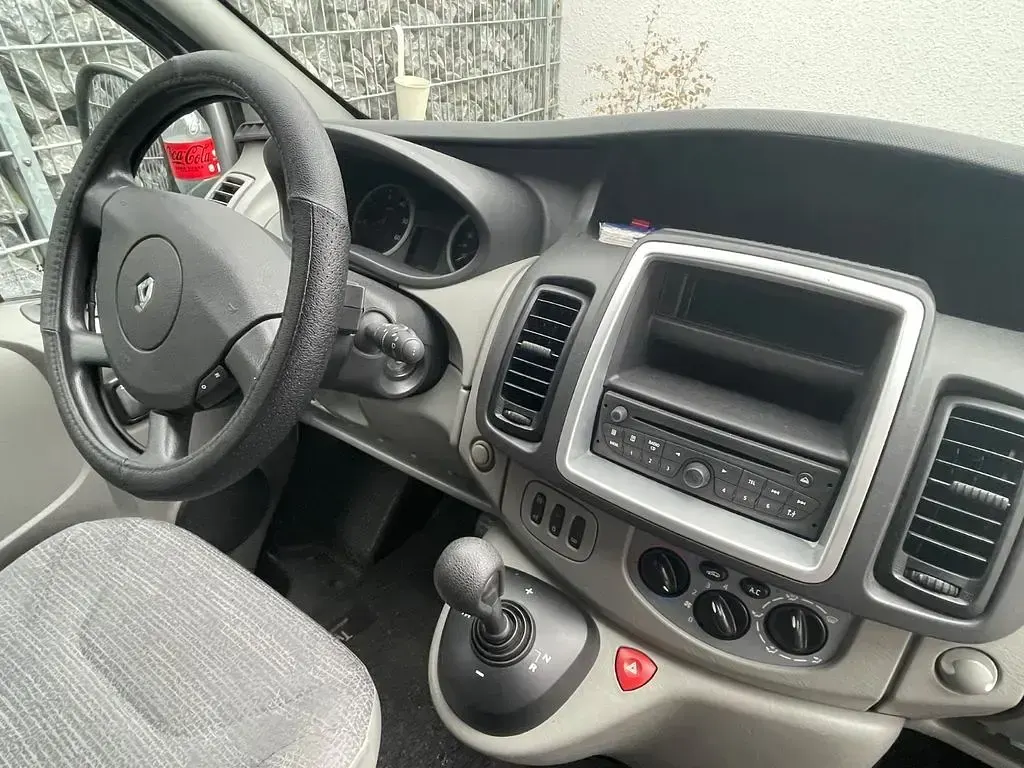 Brugt Renault Trafic 114 HK (83 kW) 2012 Sølv MPV
