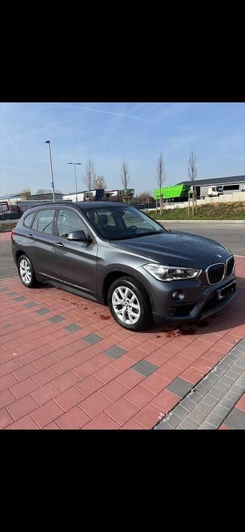 Gebraucht BMW X1 Advantage 190 PS (139 kW) 2019 Grau SUV