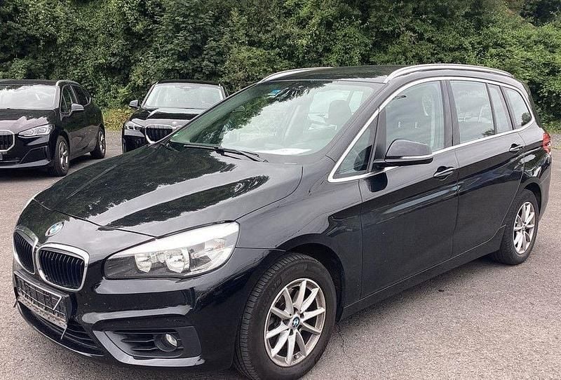 Schwarz Gebraucht 2018 BMW 218 Gran Tourer Advantage Van / Kleinbus | 11.500 € (Superpreis) - Bild 1/4
