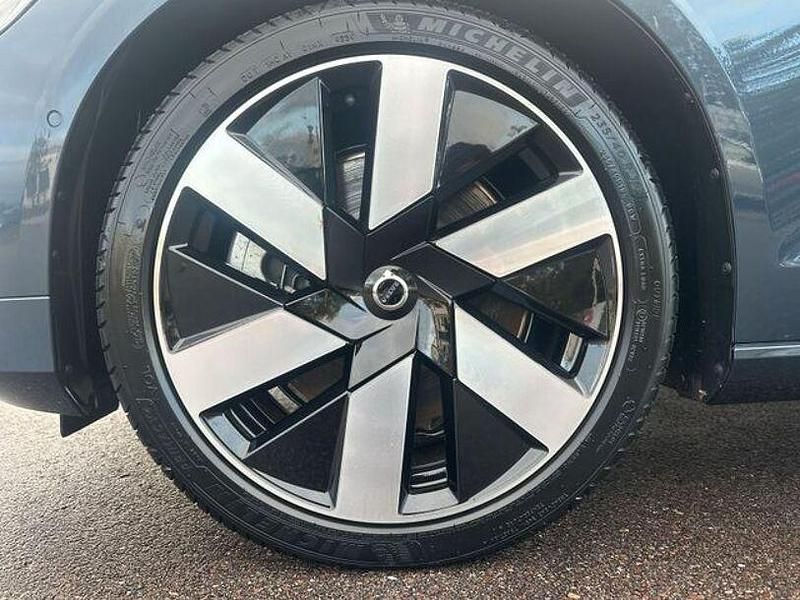 Gebraucht Volvo V60 Plus 349 PS (256 kW) 2025 Denim blue Kombi