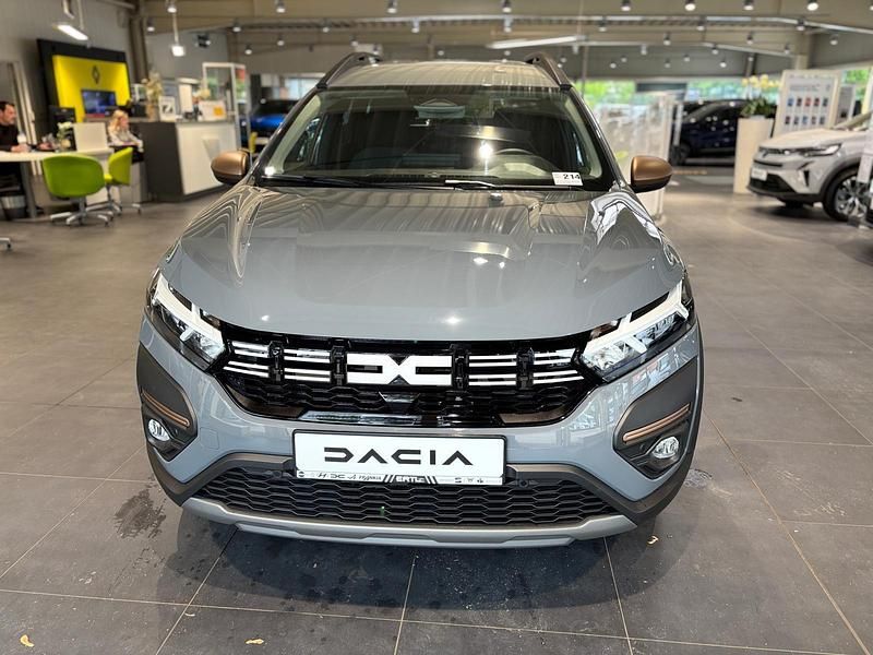 Neu Dacia Jogger Extreme 94 PS (69 kW) 2025 Grau Van / Kleinbus