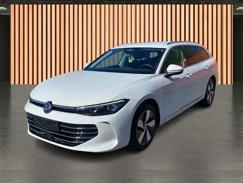 Gebraucht VW Passat Elegance 150 PS (110 kW) 2025 Weiß Kombi