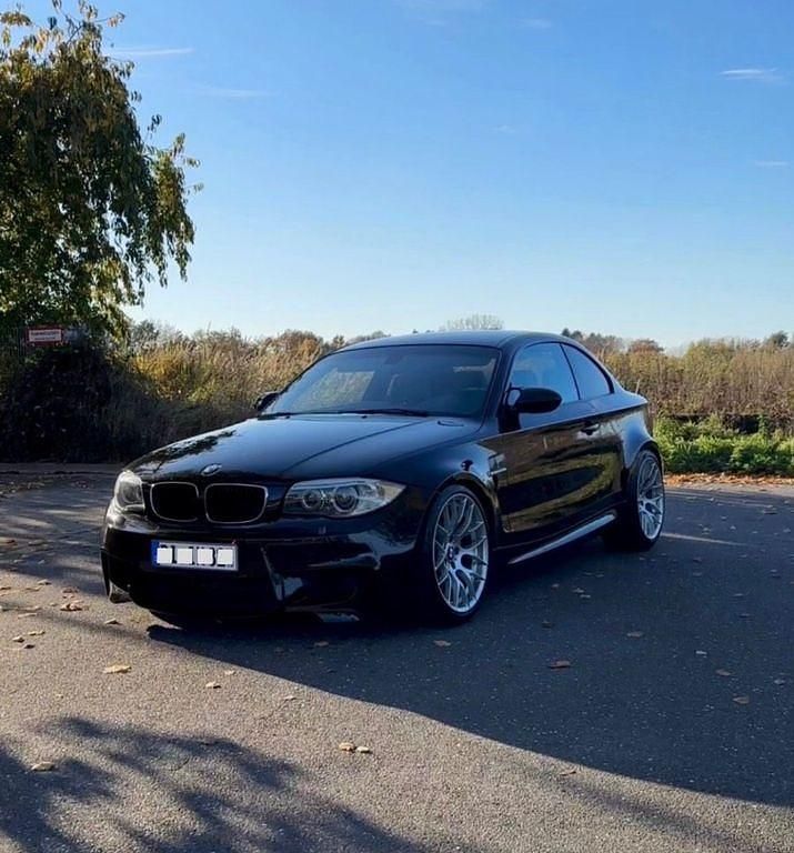 Schwarz Gebraucht 2011 BMW 1M Performance Coupé | 59.000 € (Teuer) - Bild 1/4
