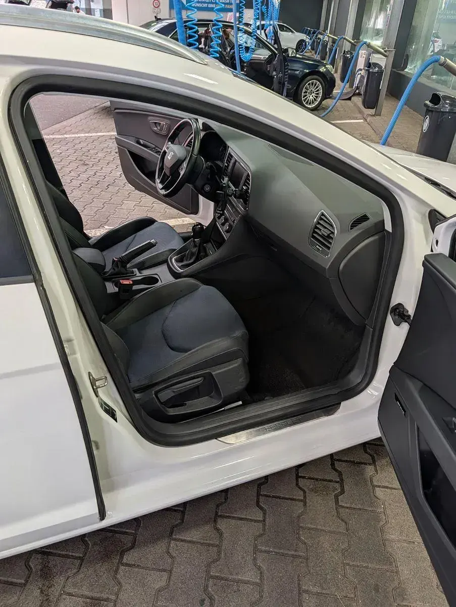 Gebraucht Seat Leon ST CONNECT 125 PS (91 kW) 2016 Weiß Kombi