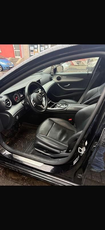Gebraucht Mercedes E200 150 PS (110 kW) 2018 Schwarz Limousine