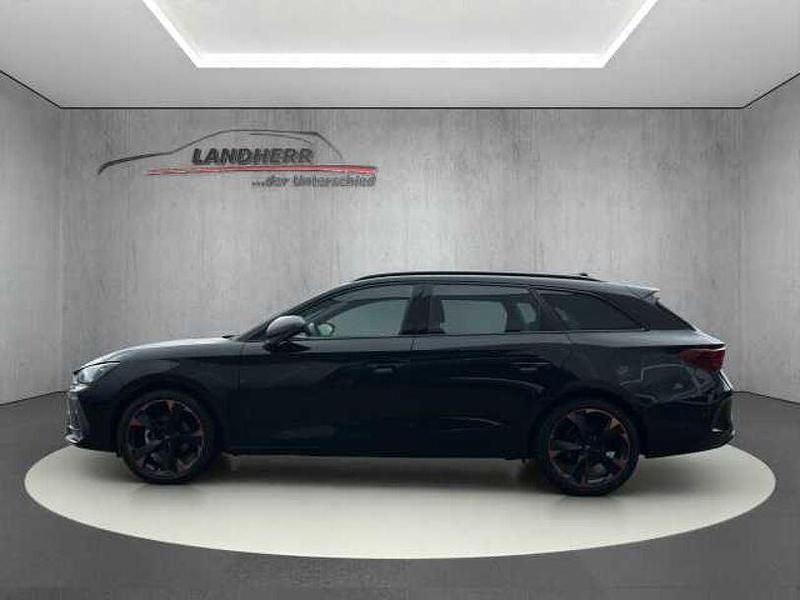 Gebraucht Cupra Leon 150 PS (110 kW) 2025 Mitternachtsschwarz (metallic) Kombi