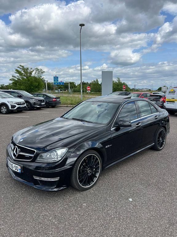 Schwarz Gebraucht 2012 Mercedes C63 AMG AMG Limousine | 36.900 € (Fairer Preis) - Bild 1/4