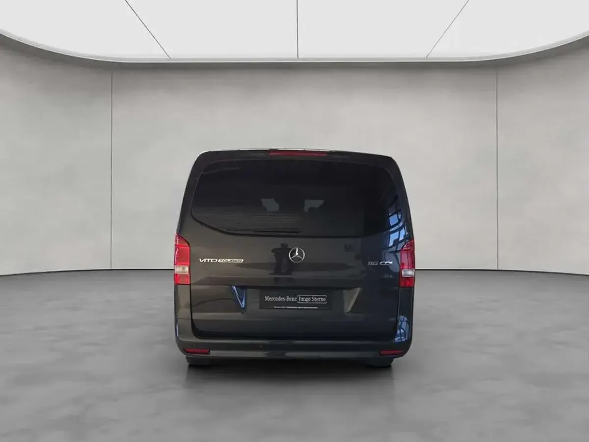 Gebraucht Mercedes Vito Marco Polo 163 PS (119 kW) 2025 Grau Van