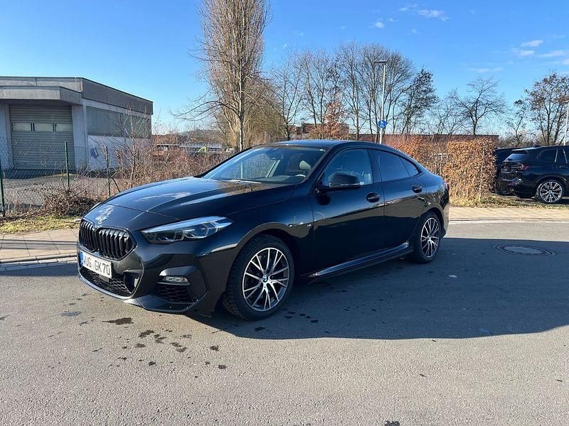 Schwarz Gebraucht 2023 BMW 220 Performance Coupé | 31.300 € (Fairer Preis) - Bild 1/4