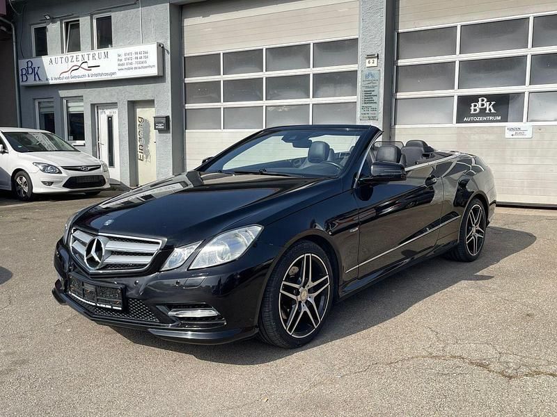 Gebraucht Mercedes E350 Avantgarde 265 PS (194 kW) 2012 Schwarz Cabrio