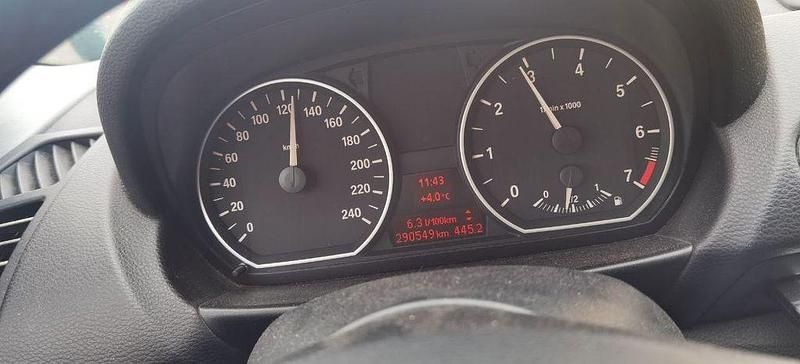 Gebraucht BMW 118 143 PS (105 kW) 2009 Schwarz Kleinwagen