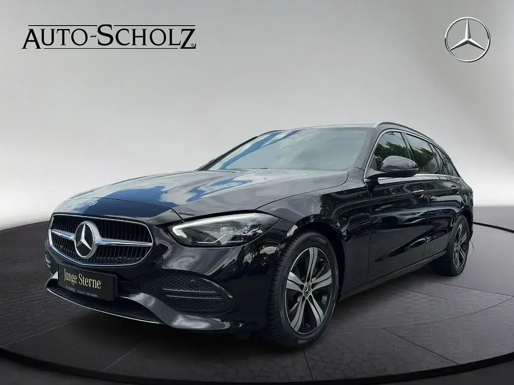 Gebraucht Mercedes C220 Avantgarde 197 PS (144 kW) 2024 Schwarz Limousine