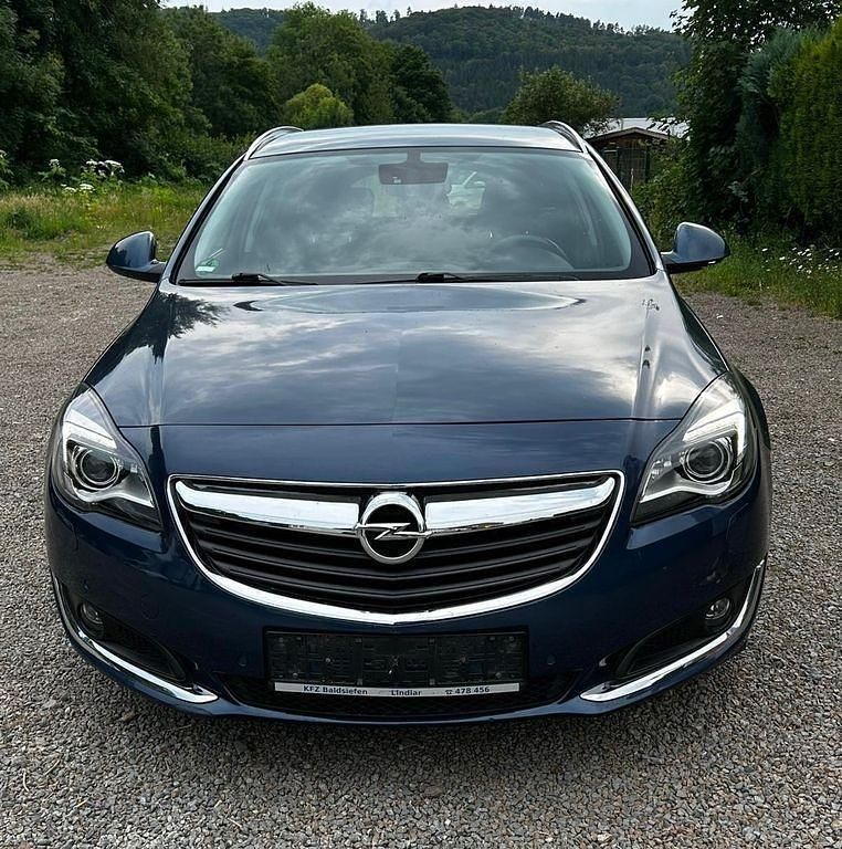 Blau Gebraucht 2017 Opel Insignia Innovation Kombi | 5.200 € (Guter Preis) - Bild 1/4