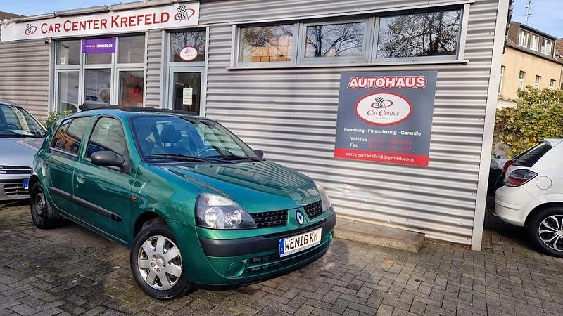 Grün Gebraucht 2001 Renault Clio II Limousine | 1.900 € (Fairer Preis) - Bild 1/4