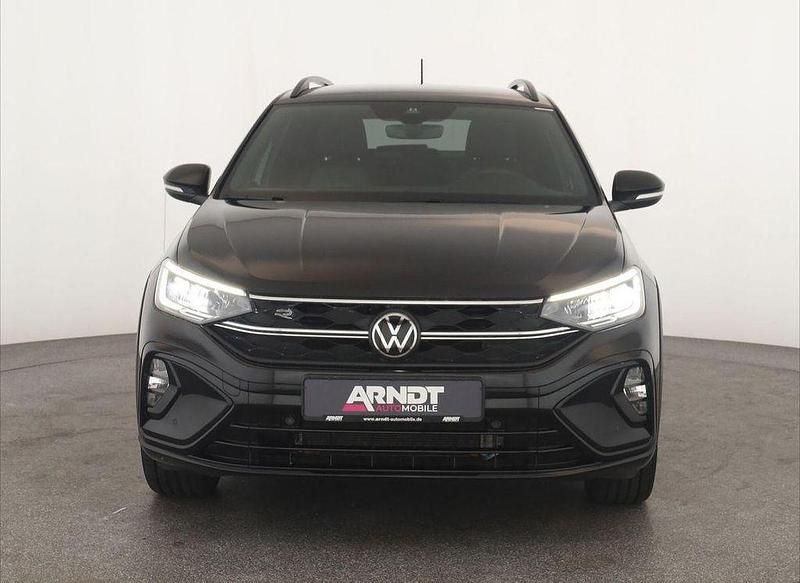 Gebraucht VW Taigo R-line 110 PS (80 kW) 2023 Deep black perleffekt SUV